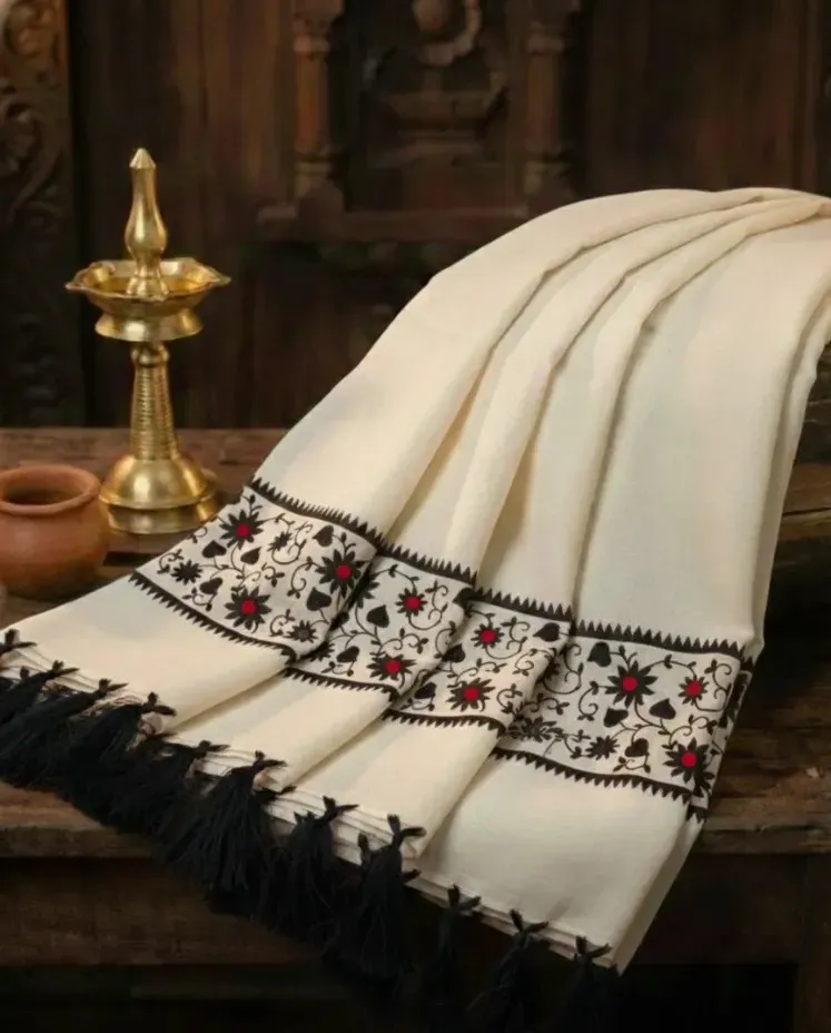 Kerala Handloom Set Mundu/4649K/1 (Black)