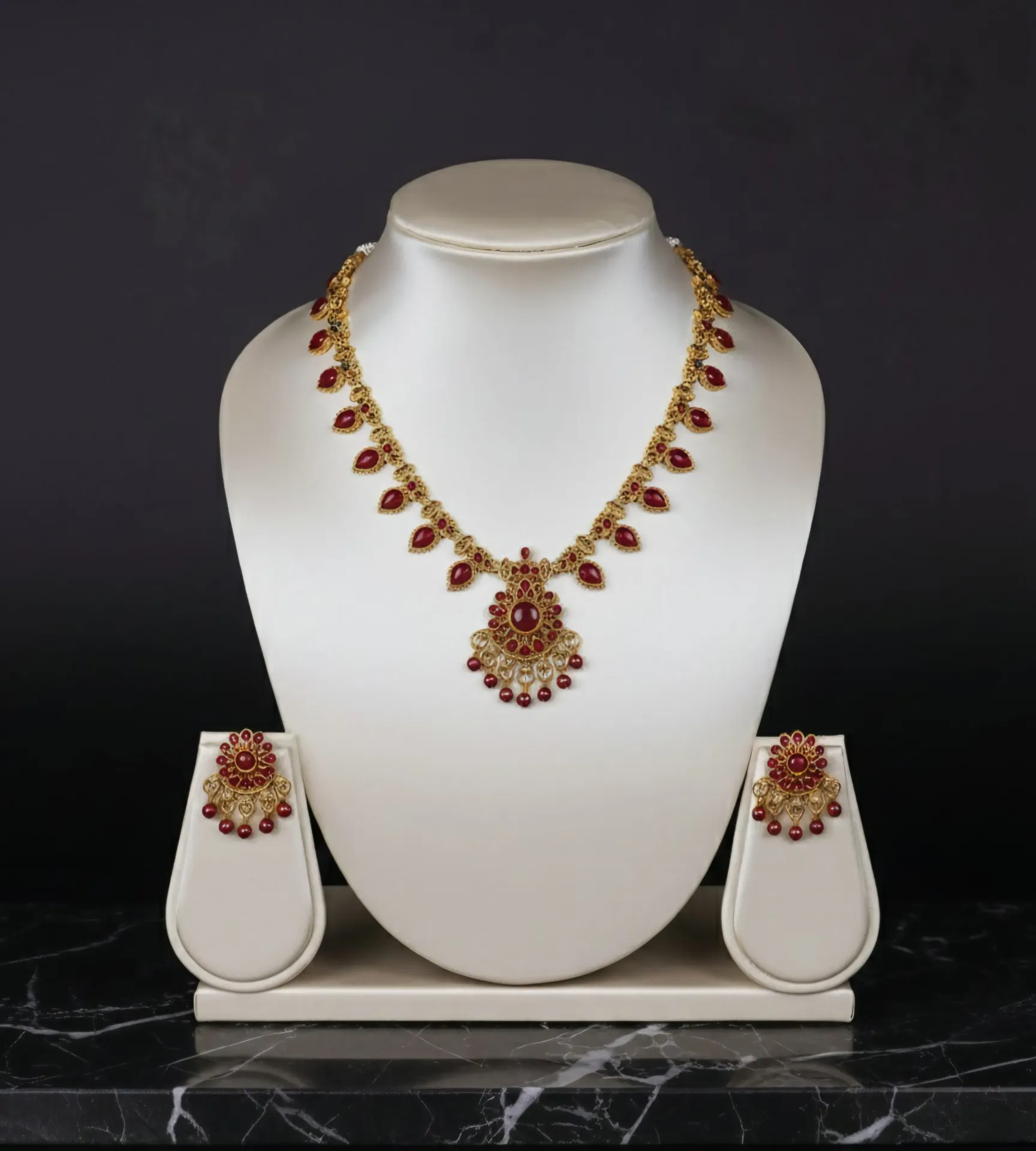 Heritage Stone Drop Neckpiece
