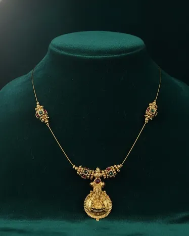 [Urvasi Novely, Kozhanchery] Lakshmi Padakam Thread Necklace