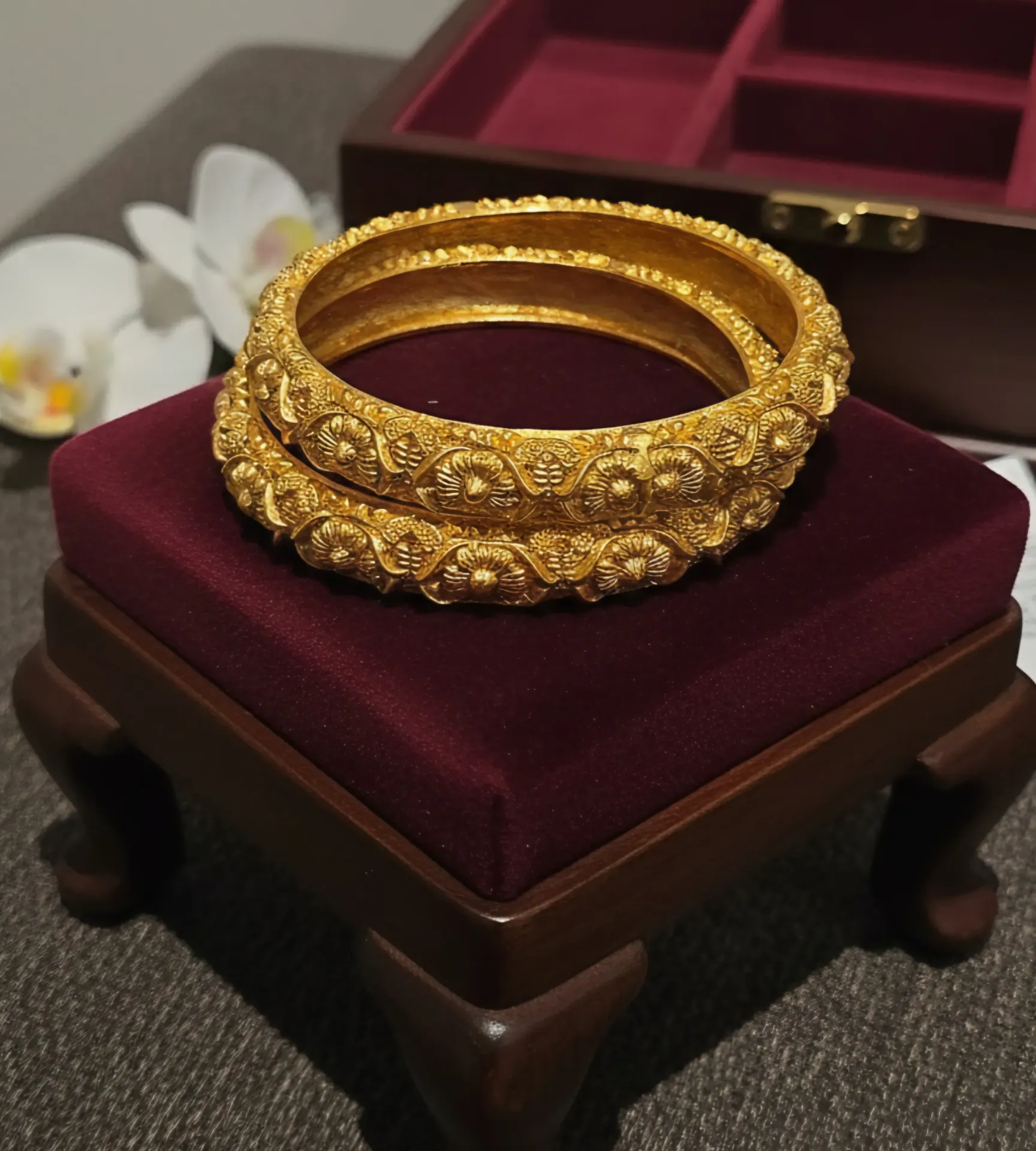 [Flower 2x4] Traditional Gold Bangles (Set of 2) (Design 1, 2X4)