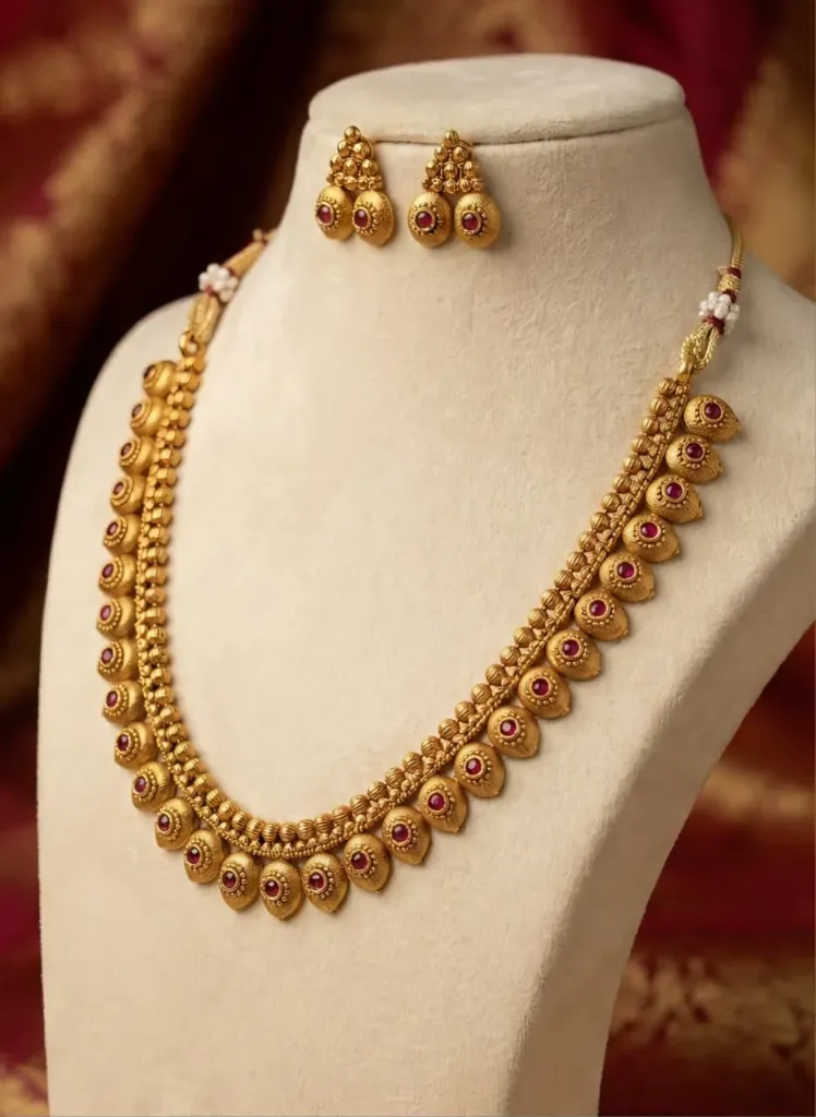 Red Stone Tear Drop Antique Necklace