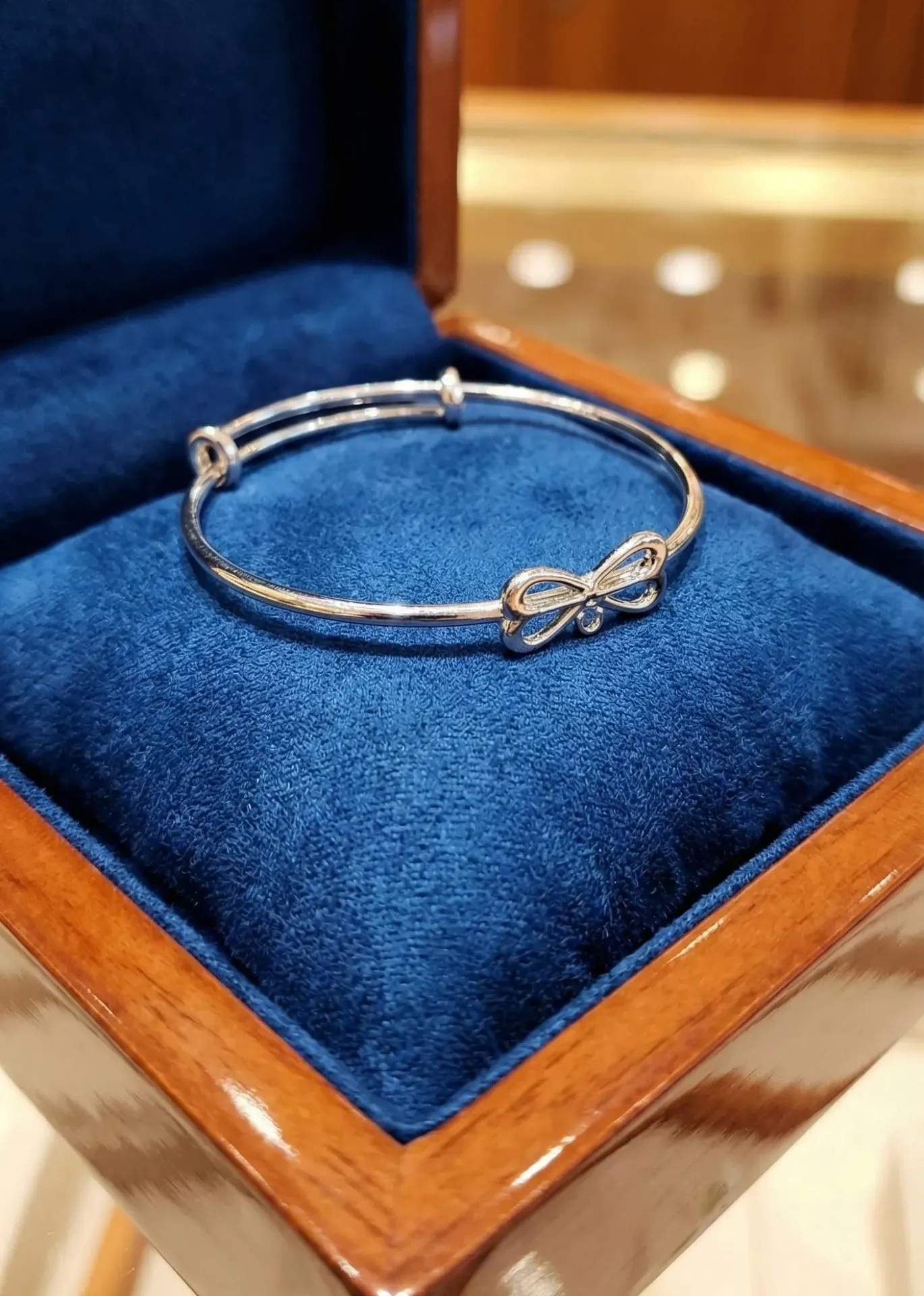 Adjustable Bow Bracelet