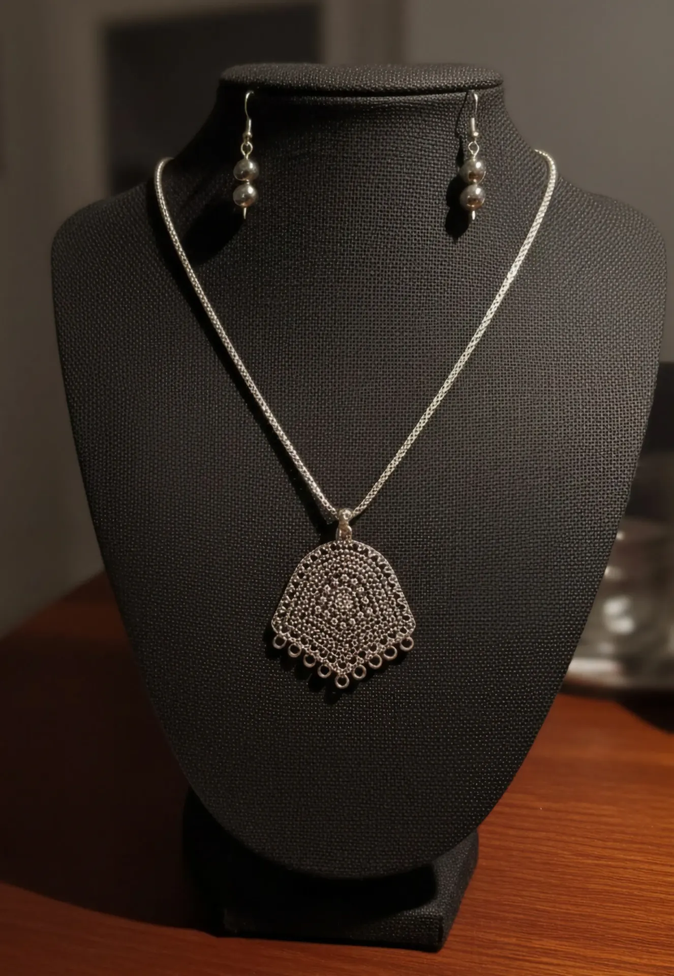 Oxidised Pendant Chain Set (Silver) (Design 1)