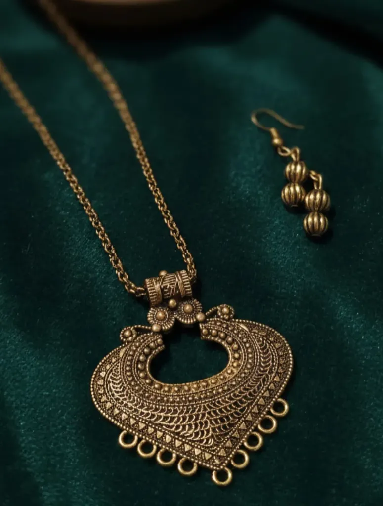 Oxidised Pendant Chain Set (Gold) (Design 1)