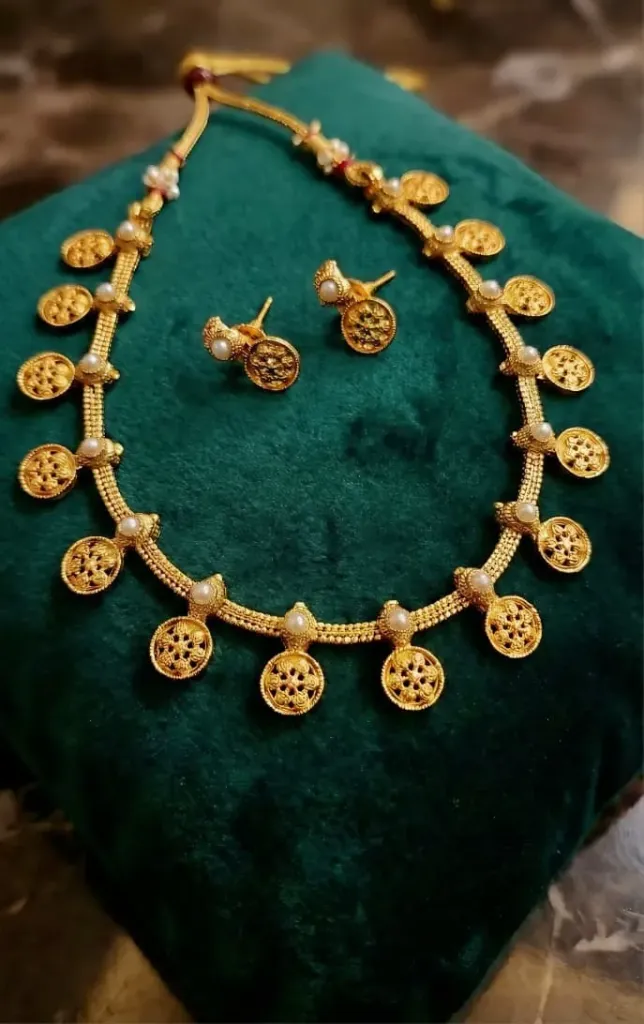 Gold Kemp Button Neckpiece with Color Moti