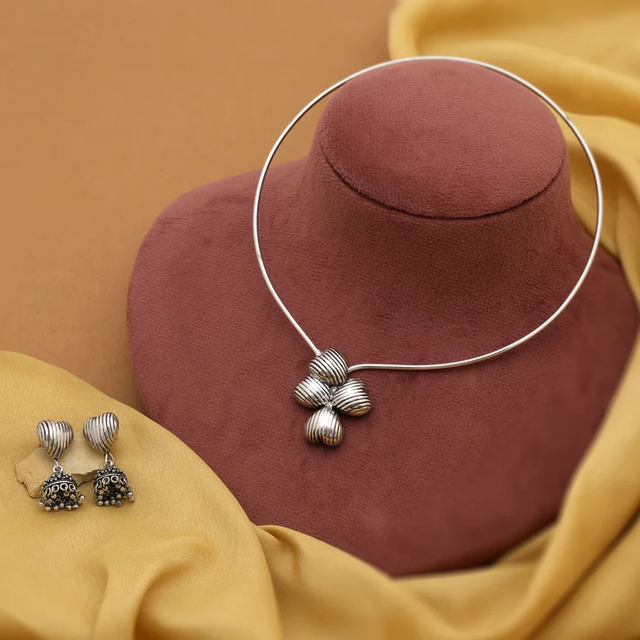 Silver Oxidised Hasli Necklace Set