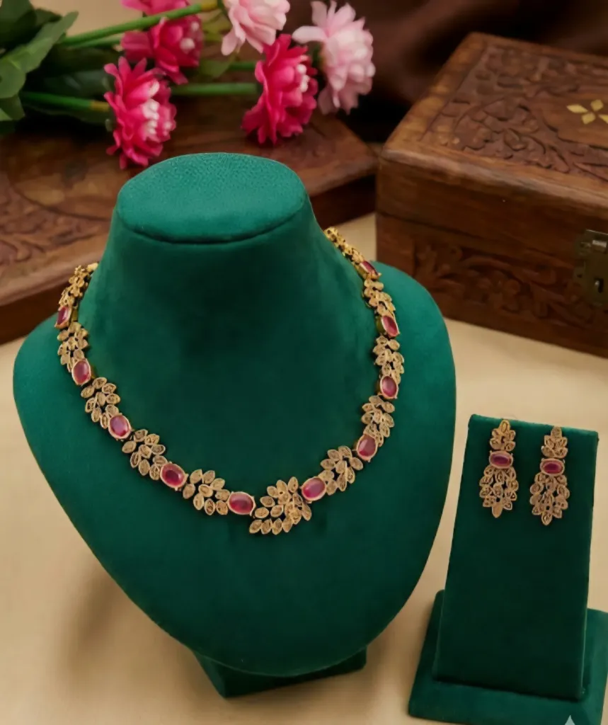 Antique Grape Style Neckpiece with Color Accents (Red)